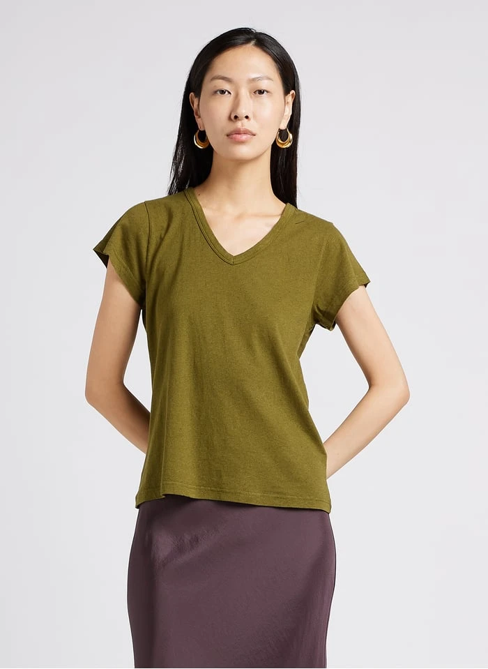 Soeur DOMINIQUE - Tee-shirt Col V En Coton Mélangé | Kaki 3 Soeur DOMINIQUE - Tee-shirt Col V En Coton Mélangé | Kaki